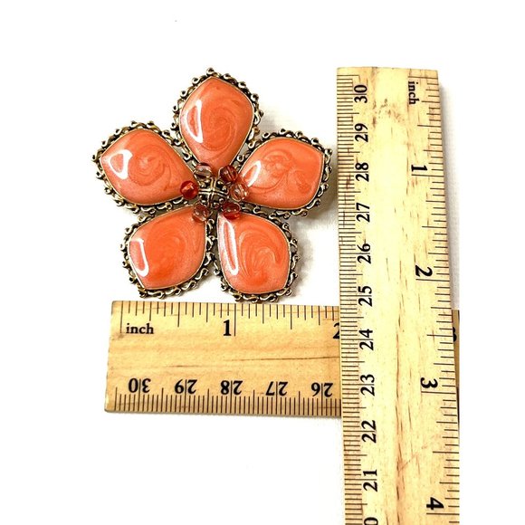 Large Vintage Flower Brooch Pearlized Coral Swirl Gold Tone Frame 2 3/16" - Picture 2 of 10